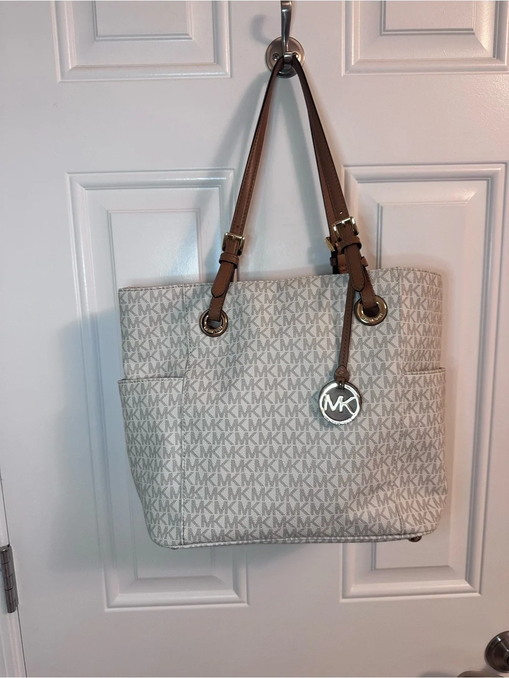 Michael Kors preowned but